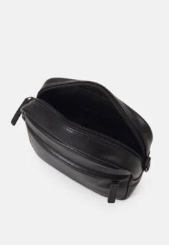 Pier One Skulderveske - Black -Moderne Klaer 0083d6df2dc64a378d5710c842c24aa0