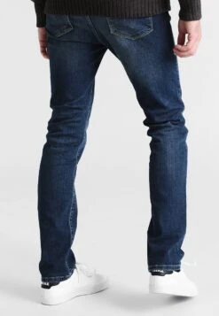 Pier One Jeans Straight Leg - Washed Dark Blue 9 Pier One Jeans Straight Leg - Washed Dark Blue -Moderne Klaer 19f71c5aa23e4aee8fbafd64cafceb95
