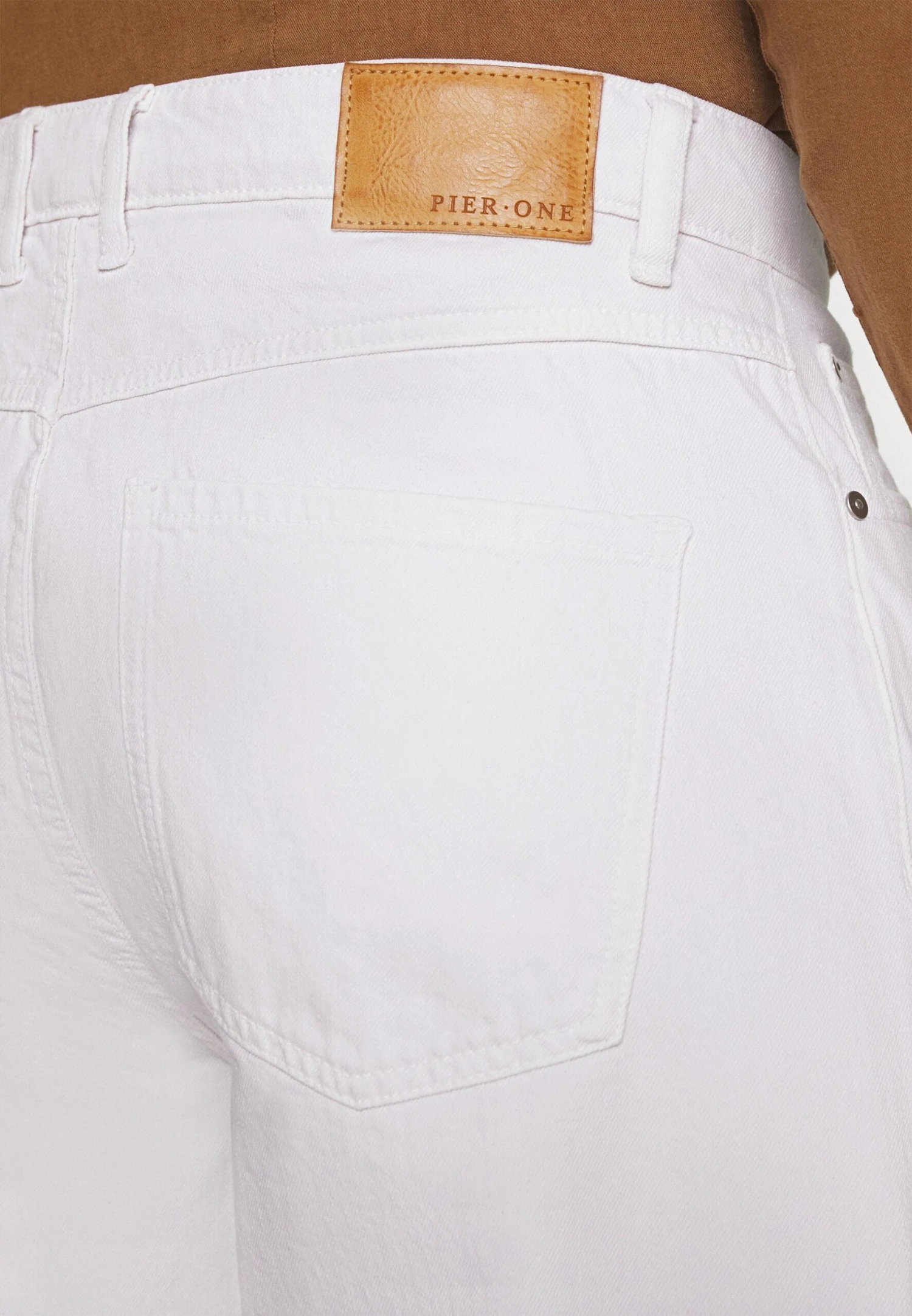 Pier One Jeans Relaxed Fit - White Denim 7 Pier One Jeans Relaxed Fit - White Denim - Bilde 5