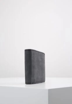 Pier One Leather - Lommebok - Black -Moderne Klaer 40b39582b9b84c498afeb1dc292ebce5