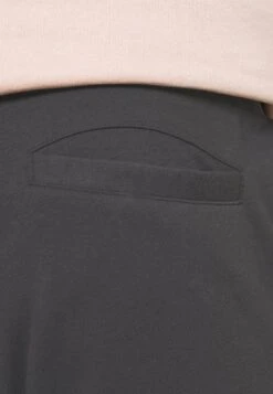 Pier One Joggebukse - Dark Grey -Moderne Klaer 4dba7bd6995145a9b07e0b61cdb4749a