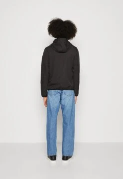 Pier One Regnjakke - Black 10 Pier One Regnjakke - Black -Moderne Klaer 4e357a4c9dc64463935acb495187a2e8