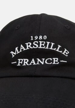 Pier One Unisex - Cap - Black -Moderne Klaer 5b2caef2ba754ca9812c01edf0fafcc7