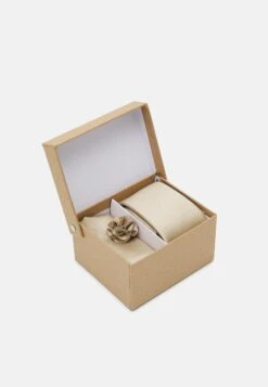 Pier One Set - Andre Accessories - Beige -Moderne Klaer 5dfa39d4f14a47e495c04fd8aad3fb4e