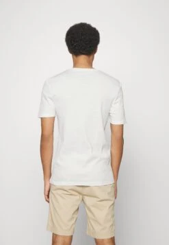 Pier One Slim Fit Ribbed T-Shirt 2 Pack - T-Shirts - White/Black -Moderne Klaer 6008c49847fe4ce7acc68f2ad6e5f586