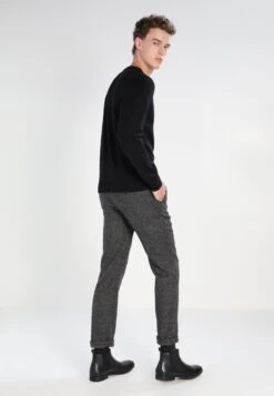 Pier One Strikkegenser - Black -Moderne Klaer 675afff738254777bfb69195257fb8da