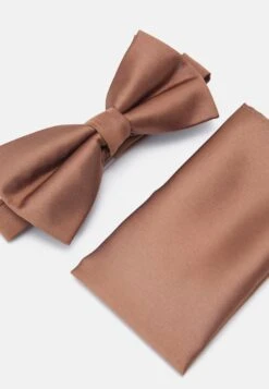 Pier One Set- Andre Accessories - Brown -Moderne Klaer 6af7cf88b06048ef8a845d4f3a089f0a