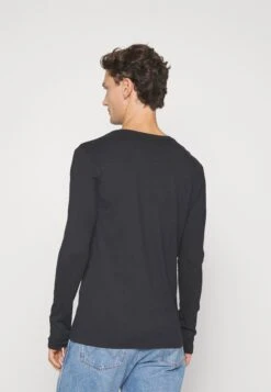 Pier One 2 Pack - Topper Langermet - Bordeaux/Dark Blue -Moderne Klaer 7a9564a8918b4b22b8f5f97c8e02eedf