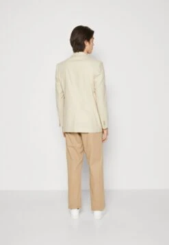 Pier One Dressjakke - Beige -Moderne Klaer 90a0e4254e844eb3a6a8cf41ae7f4550