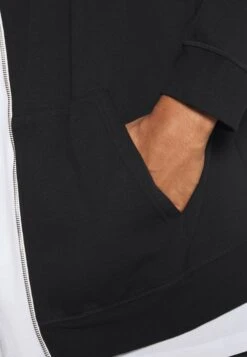 Pier One Sweatjakke - Black 11 Pier One Sweatjakke - Black -Moderne Klaer 935b79fd2edc4cefba647fe813f0d56f