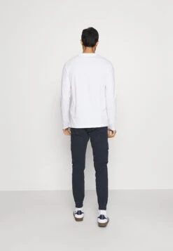 Pier One Cargobukse - Dark Blue 10 Pier One Cargobukse - Dark Blue -Moderne Klaer 959c4c7662e14654b8ace50fbb77d2d3