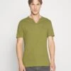 Pier One T-Shirts - Green -Moderne Klaer a185a5f3f9254440bc0776c8bad66ab4