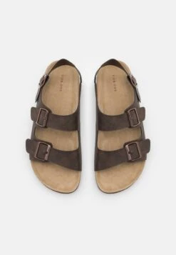 Pier One Unisex - Sandaler - Dark Brown -Moderne Klaer a689817c07e34f47aa63a98de89f094a