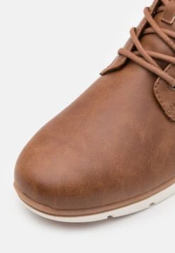 Pier One Høye Joggesko - Brown -Moderne Klaer aa296a84fae247d8a944fcc393c708e0