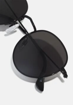 Pier One Unisex - Solbriller - Black -Moderne Klaer b469387762a7426f92df5455a51969cc