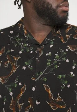 Pier One Asian Print Resort - Skjorte -Black -Moderne Klaer b5f7243596e14f49a1306bb57650336c