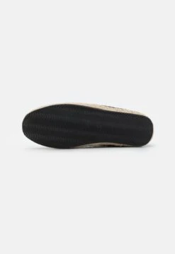 Pier One Loafers - Black 12 Pier One Loafers - Black -Moderne Klaer b9233e76adb544fcb2b923461f13d6c2