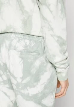 Pier One Shorts - Green -Moderne Klaer bbb1dcd533944ef5aa7e8fb222df3604