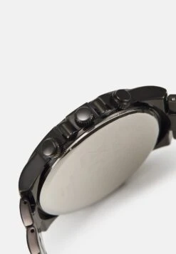 Pier One Klokke - Black -Moderne Klaer c9f9fcb159064dcd99ccab6d1a17c36a