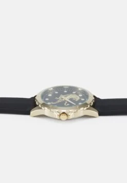 Pier One Unisex - Klokke - Black/Gold-Coloured -Moderne Klaer ed19f589c477427f837a78c8d3b27511