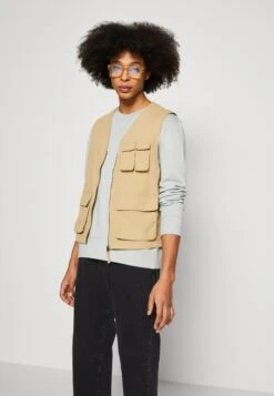 Pier One Vest - Tan -Moderne Klaer f195baee9fb6489dbaeb853180d004d6